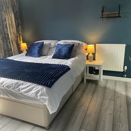 The Corner House - A Quiet & Cosy Homestay York